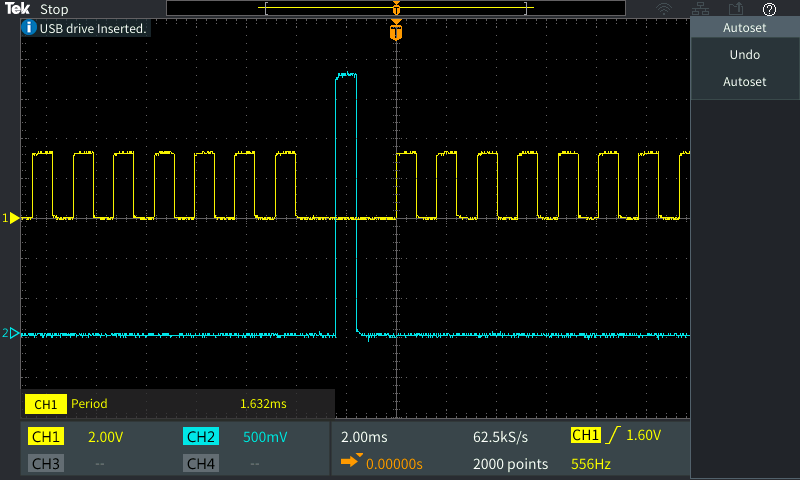 Crank and cam signals, zoomed at the missing teeth.